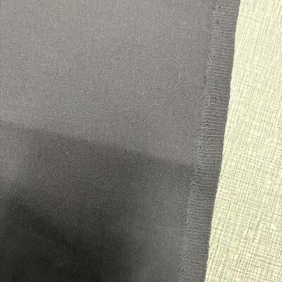 Długość rolki 100 m. Niestandardowa tkanina z aramidy, o stabilności termicznej 260C 15% Idealna do odzieży ognioodpornej